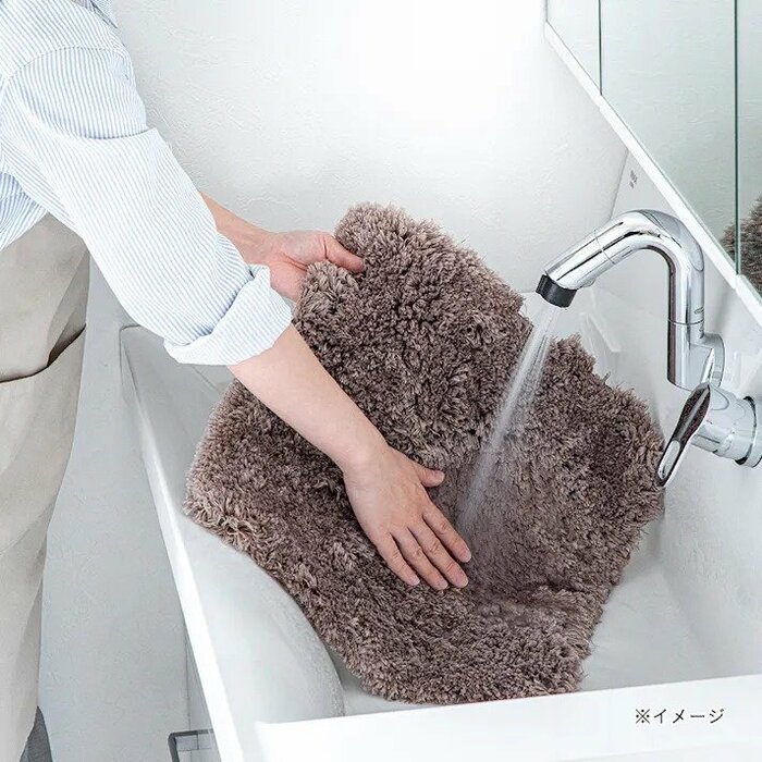 こちらは汚れたマットだけを外して洗えるのも便利です