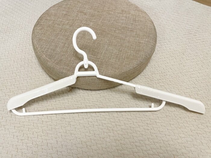 洗濯物の肩幅などのサイズに合わせて長さの調節が可能