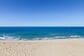 静岡県浜松市の砂浜に打ち上げられていた「ピンク色の物体」　想像もしなかった漂着物に笑ってしまう