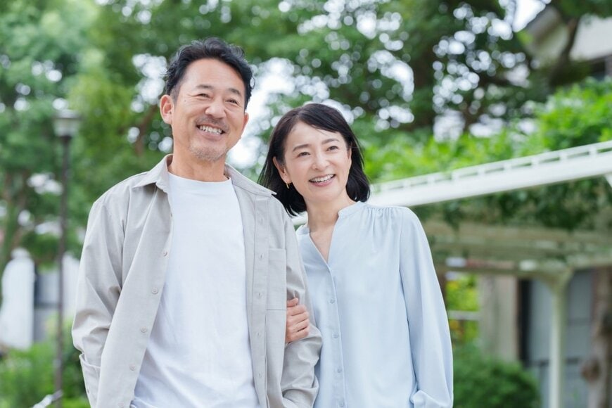 【60歳代＆70歳代】現代シニアの平均貯蓄額はいくらか「1カ月の生活費」60歳代後半・70歳代前半・75歳以上でいくら違う？