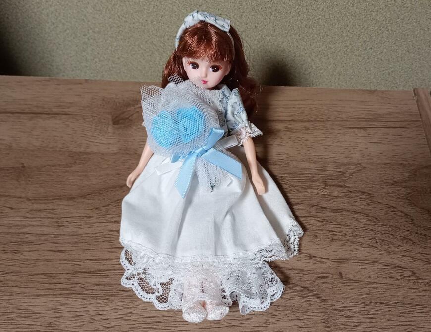 出所：筆者撮影（セリア、ぬいぐるみ小物 花嫁のブーケ）