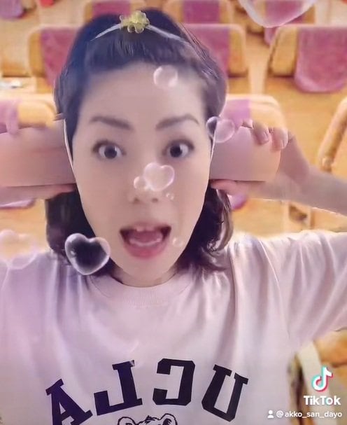 紙コップ+おしぼり+お湯を使った蒸気で耳の痛み対策