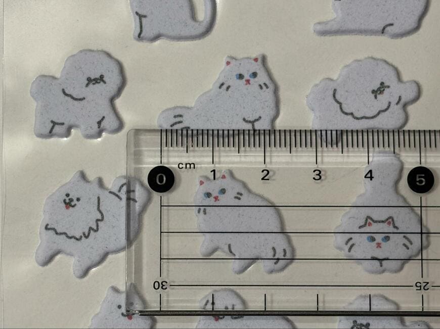 セリア、ふわふわぷっくりシール 白いいきものの画像