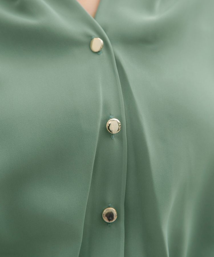 出所：ハニーズ公式通販 金釦使いワンピース