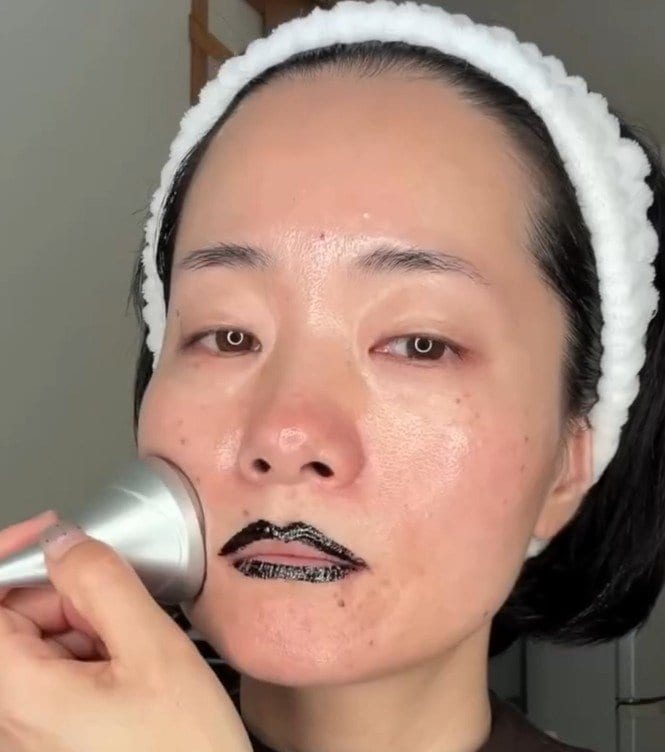 「最近ハマってる」42歳が魅せるリップティント“変身メイク”が約13万7000回再生 「唇が気になって」の声も