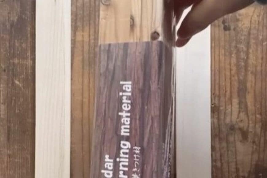 【100均DIY】セリア＆ダイソーの「杉の焚きつけ材・角材・板材」を使って…　おしゃれな〈ガーデニング収納ラック〉をDIY