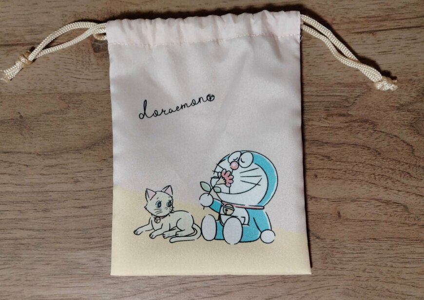 筆者撮影（ダイソー、ミニ巾着 D/R ラブラブ）