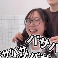 【悩み解消】「バサバサ…」癖毛ロングの女性が縮毛矯正！手触りの変化に「最高ですね」と笑顔爆発