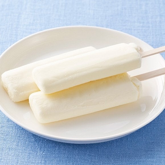 雄大な八ヶ岳の自然でのびのびと育った牛から搾られる、新鮮な牛乳の美味しさ