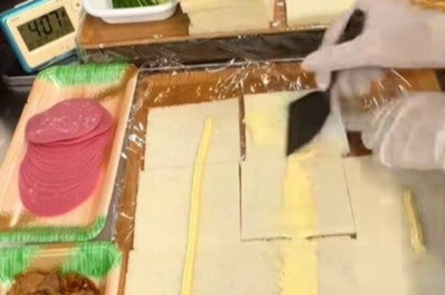 【家族と友達の分まで】朝4時から主婦が作る豪華な「サンドイッチ弁当」　美しい完成品に「もうお店ですね」