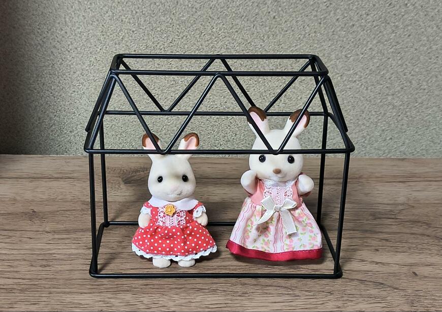 筆者撮影（ダイソー、ガーデニング置物）