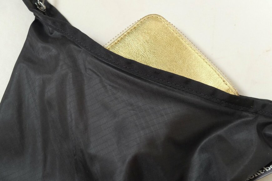 筆者撮影（モンベルU.L.MONO ポーチS ）