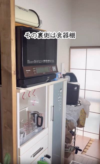 【カップボードDIY】使っていない棚をリメイク→機能的でおしゃれなカップボードに大変身！