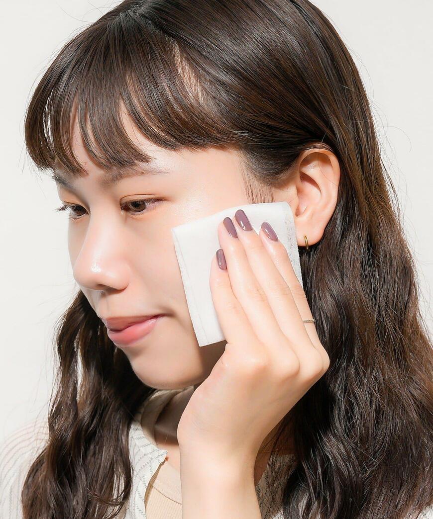 3COINS、 《ひんやり成分配合》メイクそのまま汗拭きシート/and us商品画像