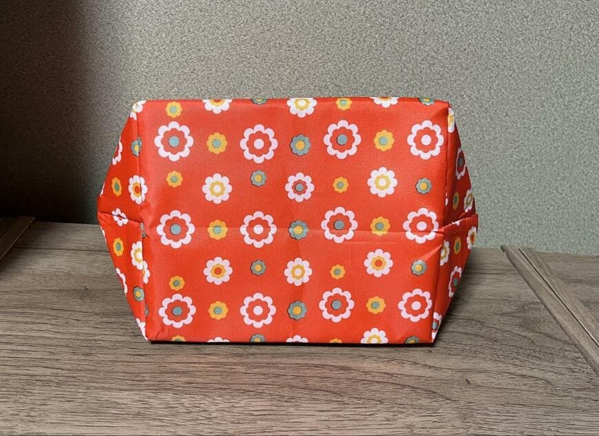 セリア、トート型ランチバッグ大 レトロ花柄商品画像