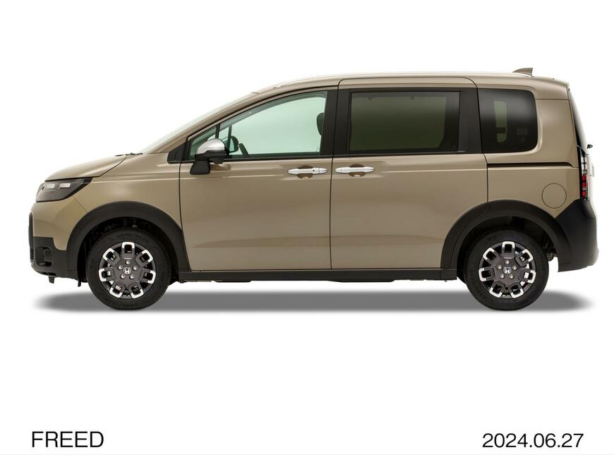 新型フリードCROSSTAR