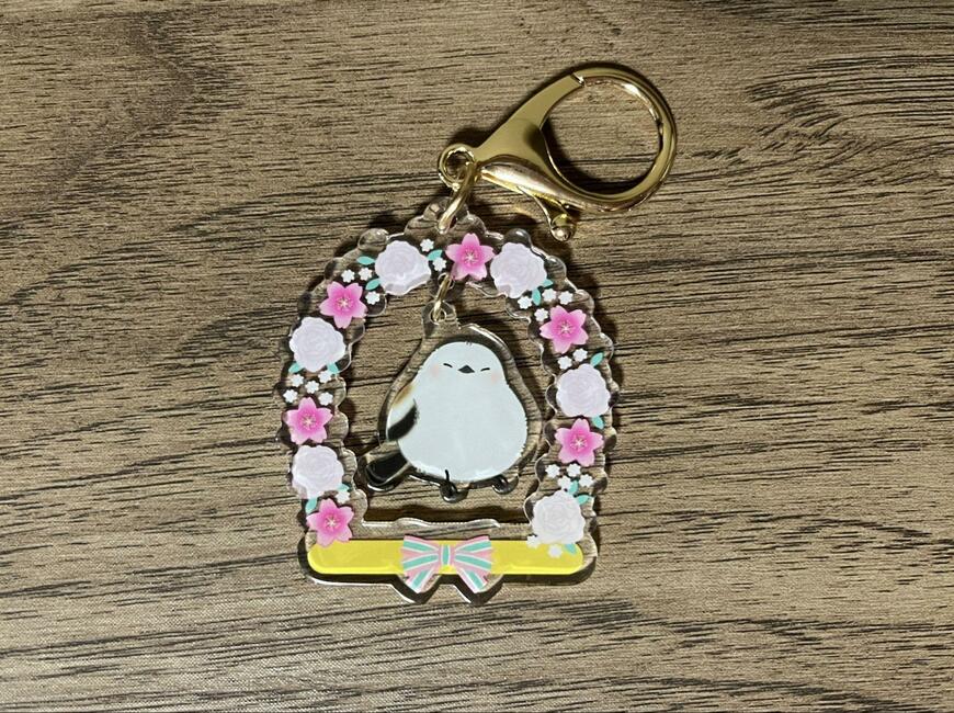 セリア、シマエナガぷらぷらキーホルダー画像