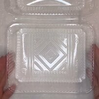 【彩り弁当】〈唐揚げ〉が6個も入って大満足！〈卵焼き〉などの色とりどりのおかずも美味しそう！