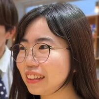 【大変身】「覚悟を決めて来た」学生最後の年にパーマを希望するロングヘア女性がバッサリカットで大胆イメチェン！人生初のパーマ姿に「可愛くて最高」と絶賛の声