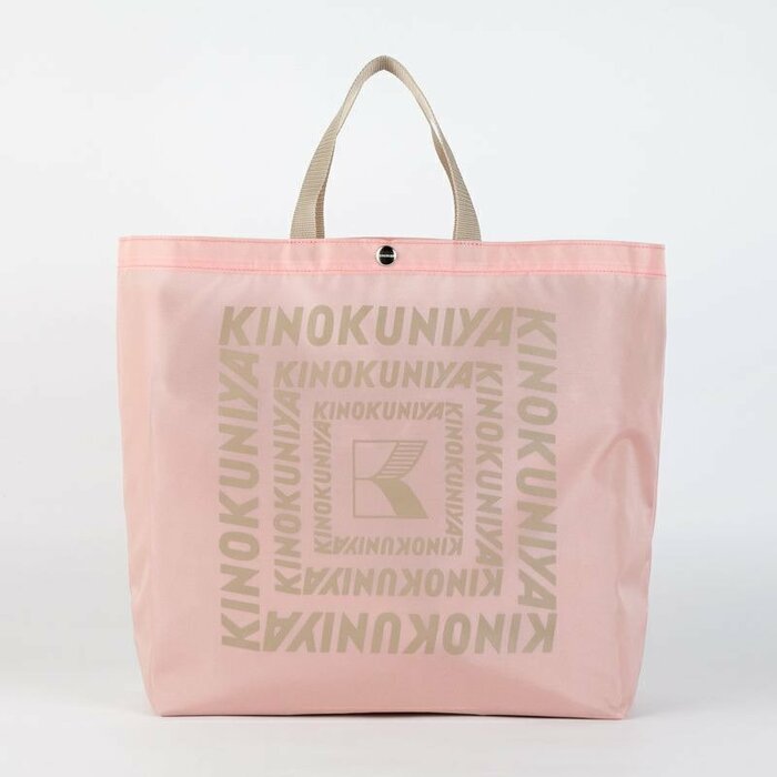 派手すぎず優しい雰囲気の「ピンク×ベージュ」