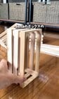 【100均DIY】スマホも置ける！セリアのナチュラルウッドボックスで作る、伸縮可能な「キッチン収納ラック」
