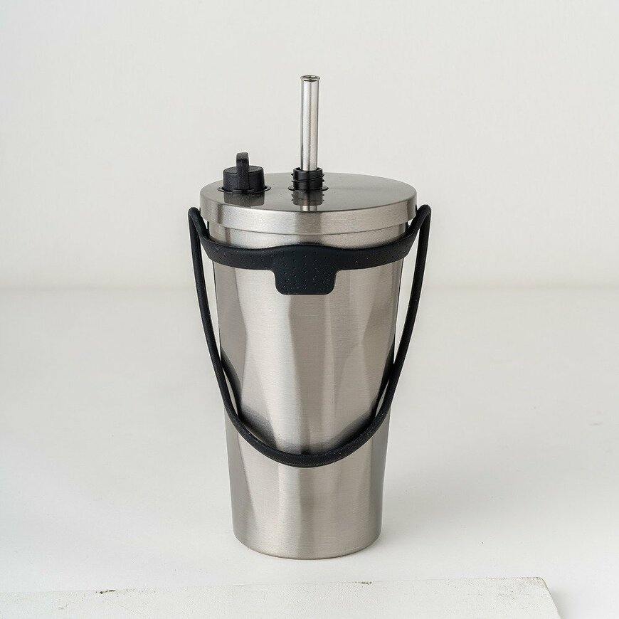 出所：GEO公式　ストロー付きステンレスタンブラー