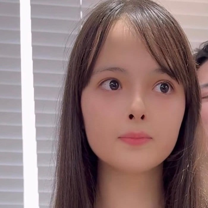 ロングヘア女性が1年半ぶりの変身。〈低めレイヤー〉スタイルで可愛らしい雰囲気にチェンジ
