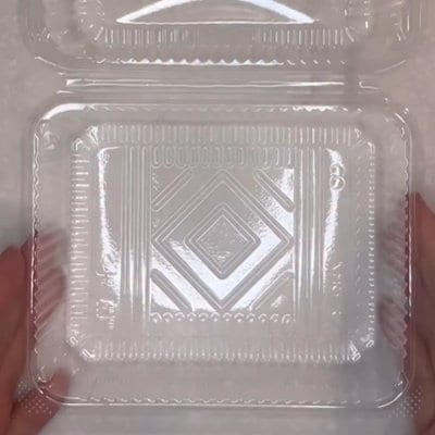【彩り弁当】〈唐揚げ〉が6個も入って大満足！〈卵焼き〉などの色とりどりのおかずも美味しそう！