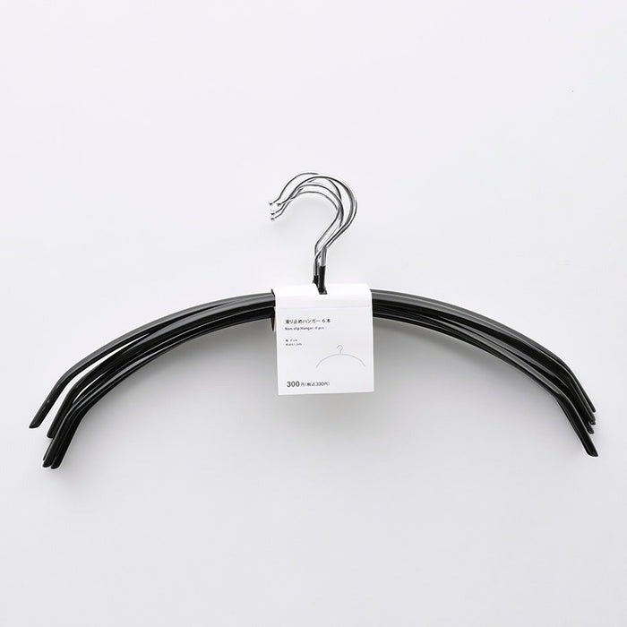 出所：ダイソー公式　滑り止めハンガー（6本）