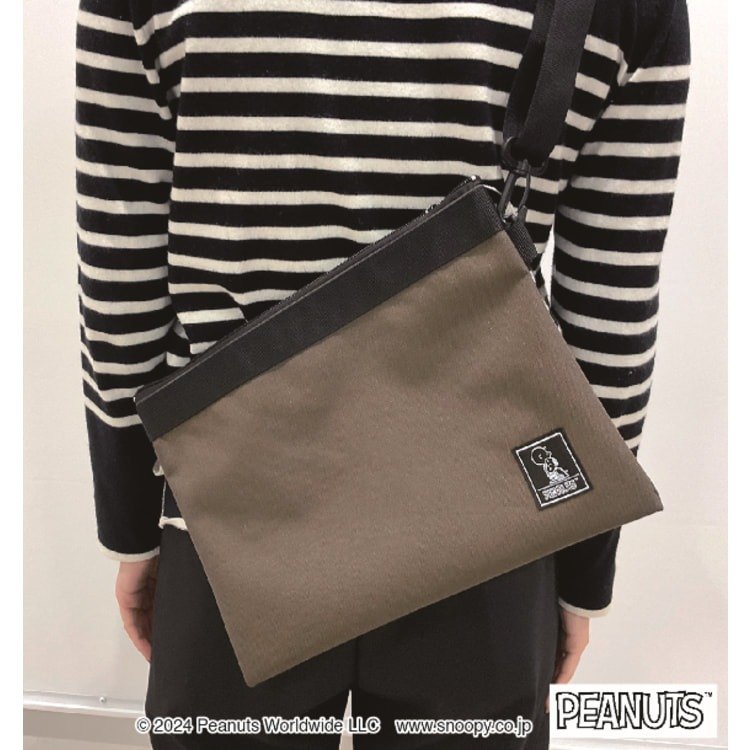 AOKI公式 AOKI&PEANUTSコラボ 軽量 2wayポーチ