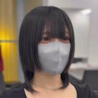 【大変身】髪を伸ばしたい女性が「ウルフカット」でイメチェン！伸ばしながらでも可愛いウルフカットが話題