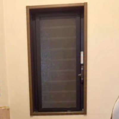 「発想力がお見事！」冷気が入り込む〈寒い窓〉→簡単にすぐできる〈はめ込み式二重窓〉で寒さ対策！なんと室温約3度アップ！