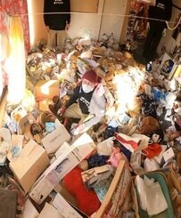 ホストに恋した30代女性のゴミ屋敷→母親からの依頼で床が見える明るい空間に大変身！新しい人生のスタート