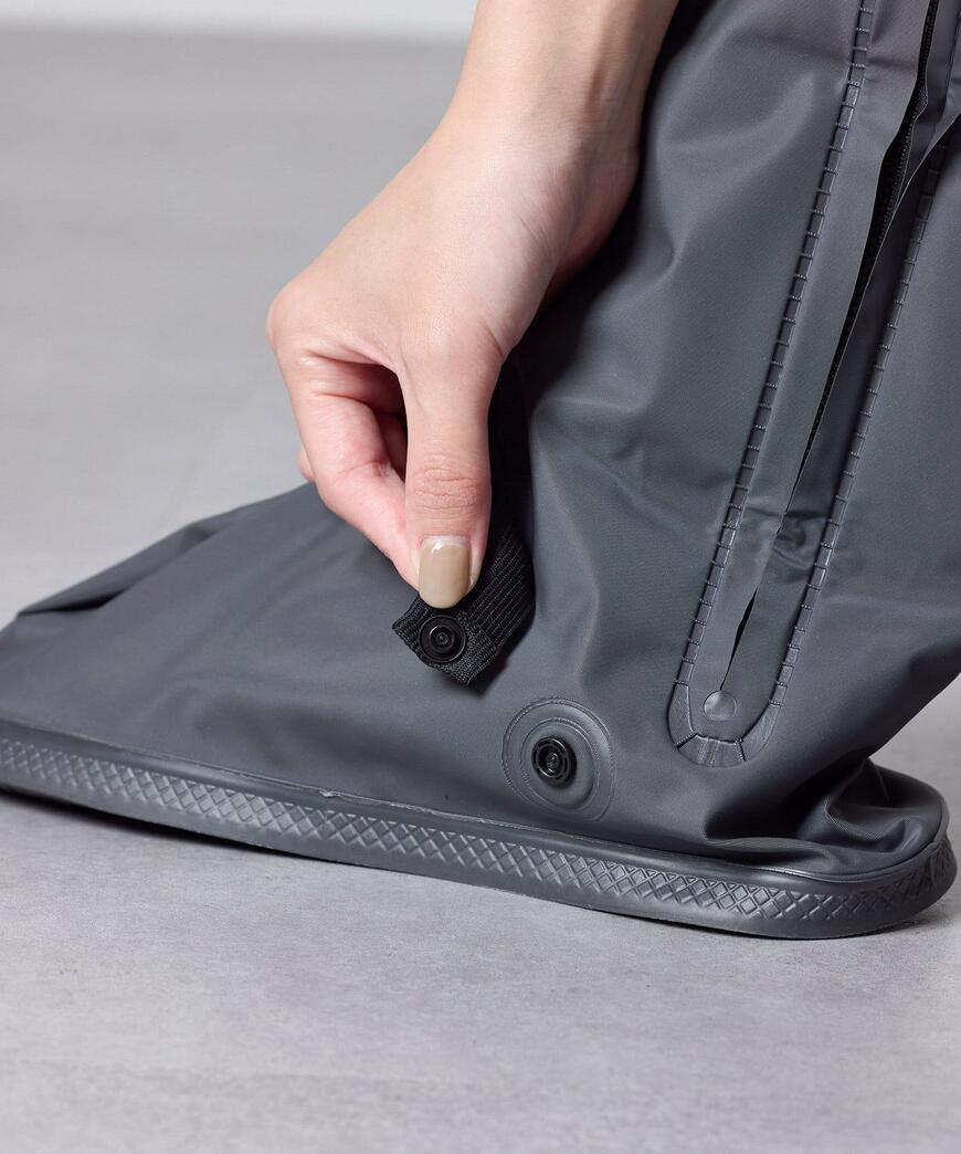 出所:パルグループ公式ファッション通販サイト 3COINS ロングシューズカバー:M