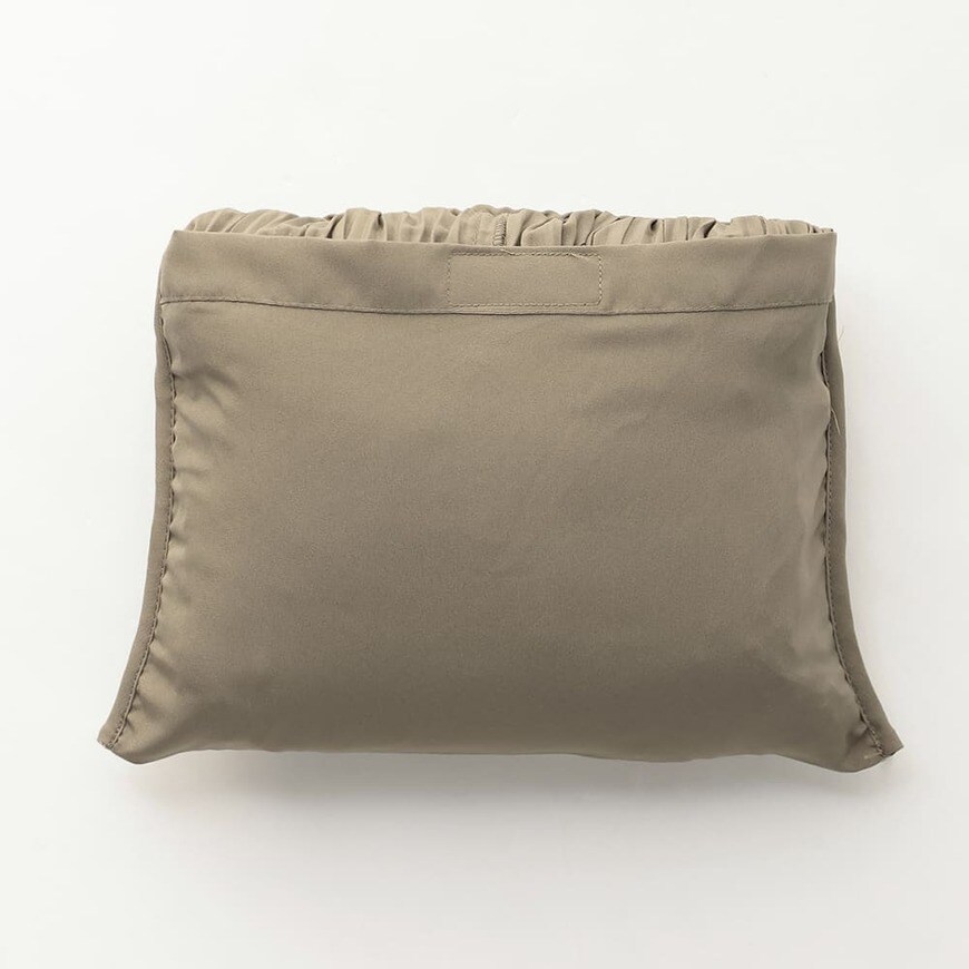 出所：ワークマン公式　レディース撥水プリーツセミワイドパンツ