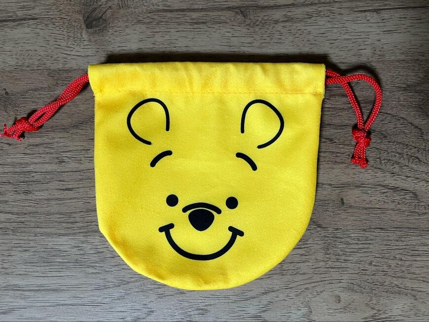 筆者撮影（ダイソー、ふんわり巾着ダイカット（くまのプーさん））