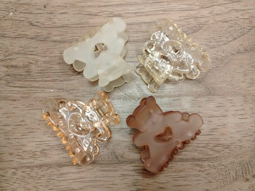 筆者撮影（セリア、バンスクリップハートベア）