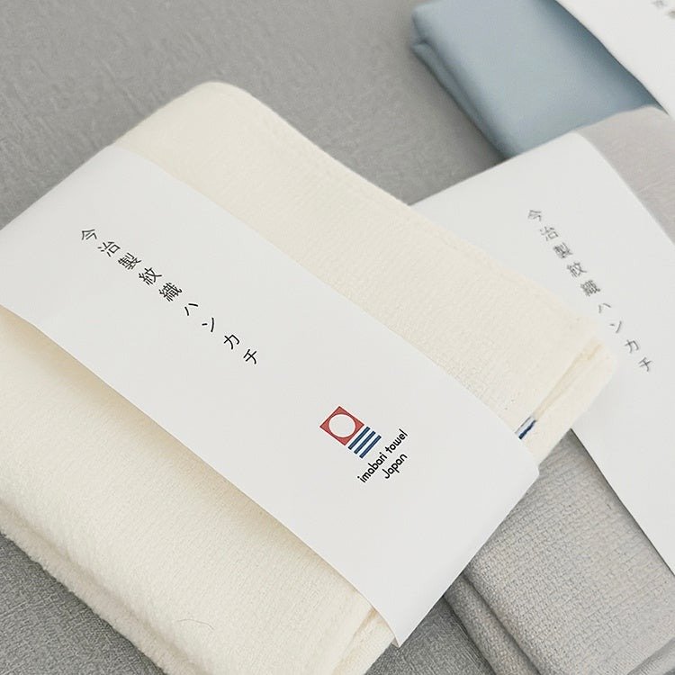 出所：ダイソー公式　今治製 紋織ハンカチ