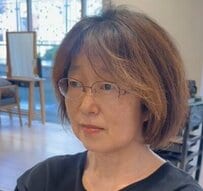 自分で再現できるショートを希望した女性　ボリュームを抑えて激変した姿が話題！