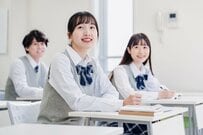【学費】中学校3年間でかかる費用はいくら？公立＆私立の学費を比較！支援金や援助制度も