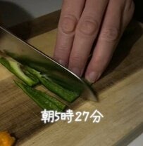 50歳母が作る「鮭弁当」が話題に　食欲そそる「味付け」に注目！