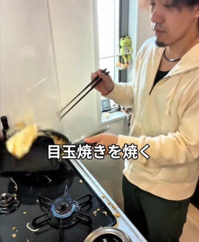 シングル父が子どもに作る【B級グルメ弁当】はお好み焼き×焼きそばの豪快な組み合わせ！「これは絶対美味しいはず」の声