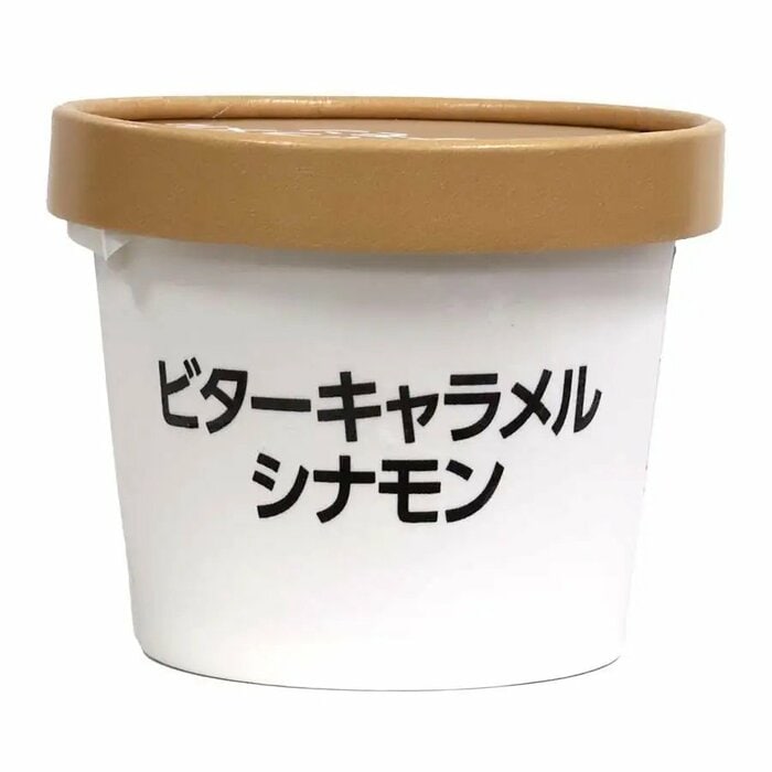 ビターなキャラメルにシナモンをアクセントに加えたアイス