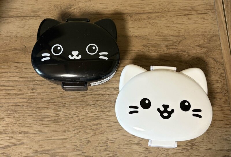 セリア、ランチボックス 350ml ネコダイカット筆者撮影写真