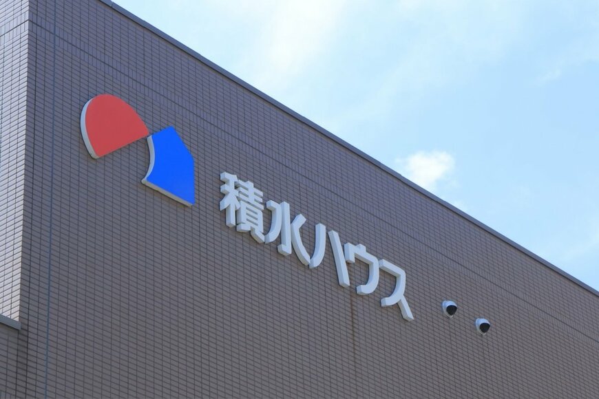 積水ハウスで建てた実家の壁に「2022年」の文字が…「祖父が起こした予想外の行動」に思わず目を疑う