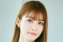 ”めるる”生見愛瑠 CA姿にSNSうっとり「可愛すぎて見入っちゃった」「天使じゃん」