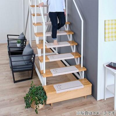 ニトリ、おくだけ吸着蓄光階段マット(ネコ)商品画像