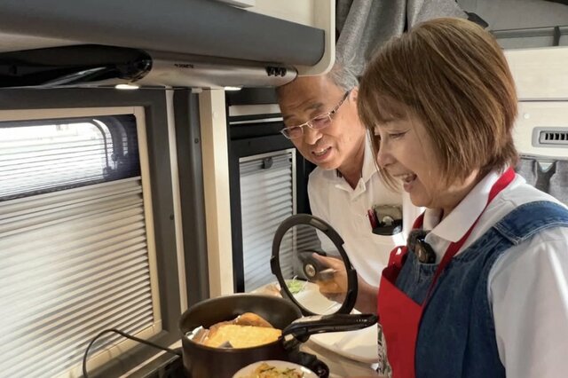 【60代夫婦の車中泊旅】福井名物で北陸最後の車中飯 人気店の厚揚げに鯖寿司も