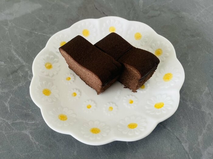 お皿自体が白色なので、ケーキが際立つ!