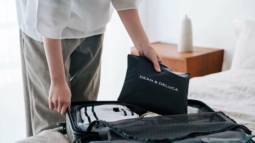 出所：ディーン＆デルーカ公式　トラベルバッグ 再生ナイロンブラック